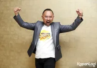 Foto Ronal Surapradja