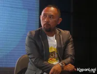 Foto Ronal Surapradja