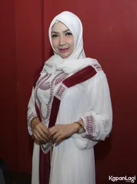 Foto Roro Fitria