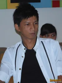 Foto Rowman Ungu