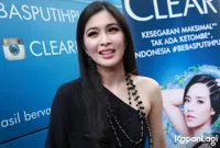 Foto Sandra Dewi