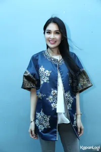 Foto Sandra Dewi