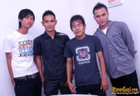 Foto Sembilan Band