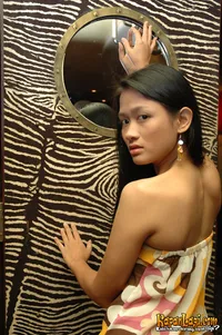 Foto Shally Tri Amanda