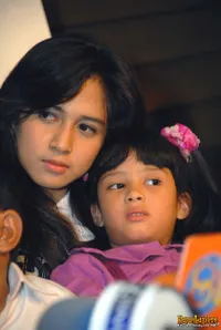 Foto Shandrina Zatulini