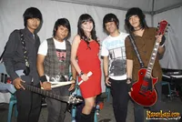 Foto Sharah Band