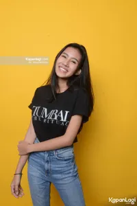 Foto Shenina Cinnamon