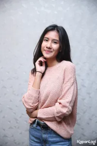 Foto Shenina Cinnamon