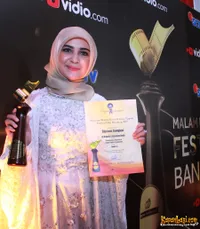 Foto Shireen Sungkar