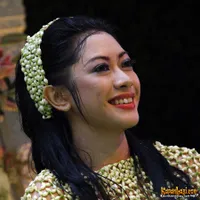 Foto Siti Ruby Aliya Rajasa