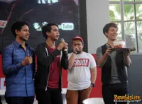 Foto Skinny Indonesian 24