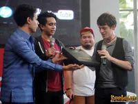 Foto Skinny Indonesian 24