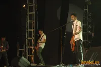 Foto Snickers and the Chicken Fighter