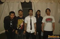 Foto Snickers and the Chicken Fighter