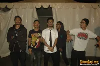 Foto Snickers and the Chicken Fighter