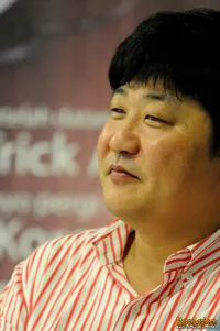 Foto Song Yong Seok
