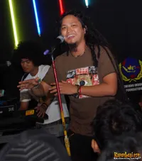 Foto Steven and The Coconut Treez