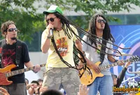 Foto Steven and The Coconut Treez