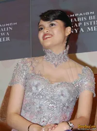 Foto Sundari Soekotjo