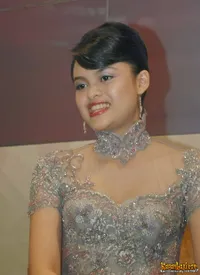 Foto Sundari Soekotjo
