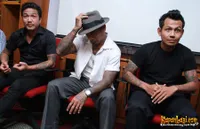 Foto Superman Is Dead