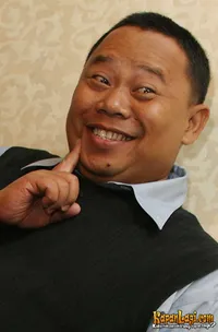 Foto Taufik Savalas
