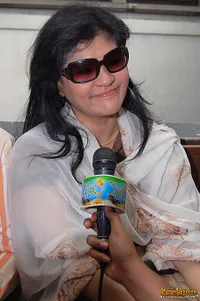 Foto Tetty Liz Indriaty