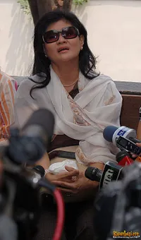 Foto Tetty Liz Indriaty