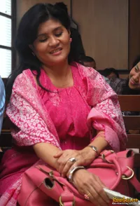 Foto Tetty Liz Indriaty