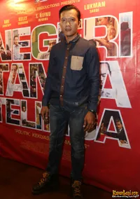 Foto Teuku Rifnu Wikana