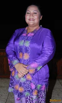 Foto Tike Priatnakusumah