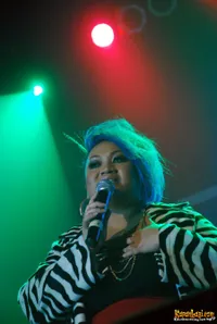 Foto Tike Priatnakusumah