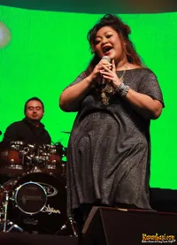 Foto Tike Priatnakusumah