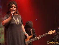 Foto Tike Priatnakusumah