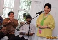 Foto Titiek Puspa