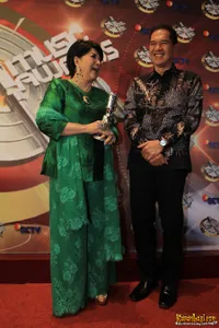 Foto Titiek Puspa