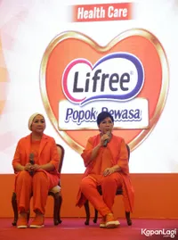 Foto Titiek Puspa
