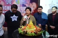 Foto Titiek Puspa