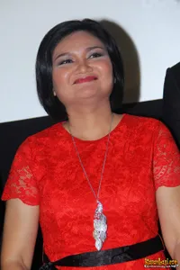 Foto Titien Wattimena