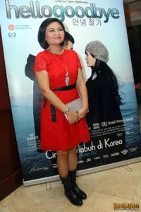 Foto Titien Wattimena