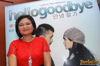 Foto Titien Wattimena