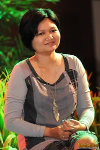 Foto Titien Wattimena