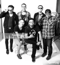 Foto Tommi The Titans