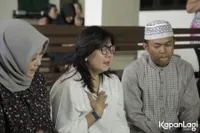 Foto Tuty Suratinah Ibunda Kriss Hatta