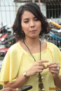Foto Tya Ariestya
