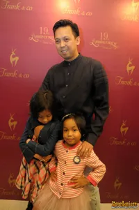 Foto Udjo Project Pop