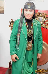 Foto Ully Sigar Rusady