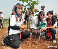 Foto Ully Sigar Rusady