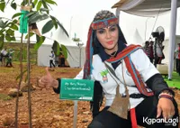 Foto Ully Sigar Rusady