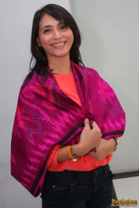 Foto Unique Priscilla